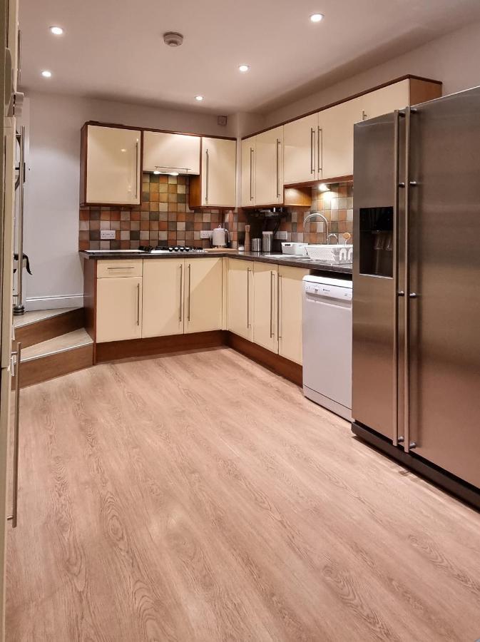 Walnut Tree View Villa อ็อกซ์ฟอร์ด ภายนอก รูปภาพ